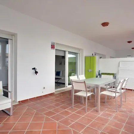 Familiar Con Jardin Y Terraza Privada Apartment Alcaidesa